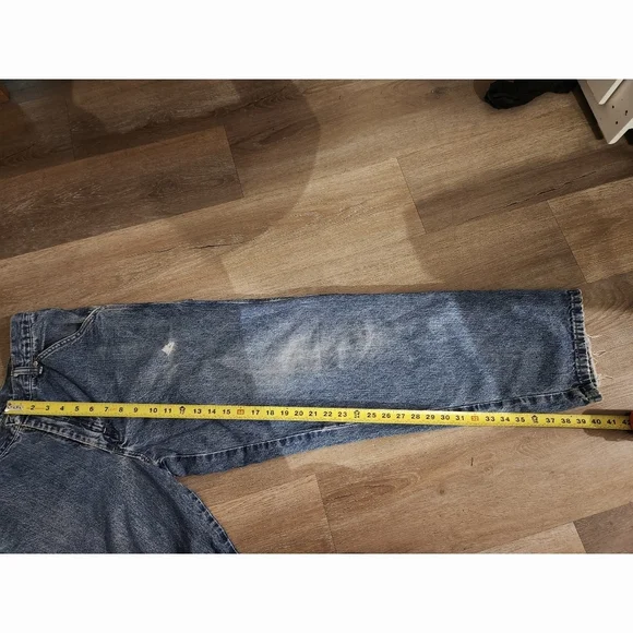 Wrangler Men's Relaxed Jeans in Blue - Picture 4 of 13